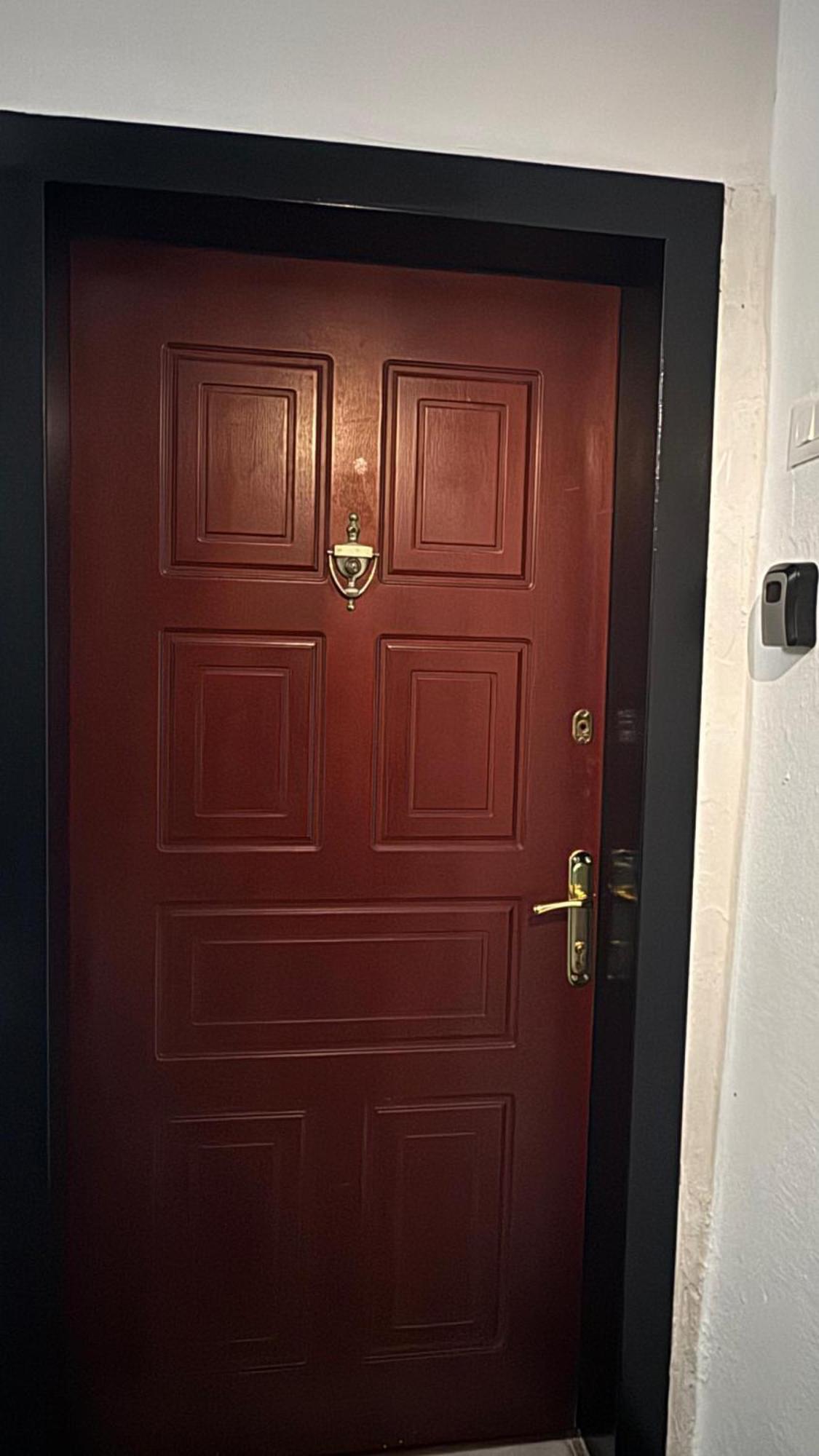 טיראנה Charming Comfort Apartment מראה חיצוני תמונה