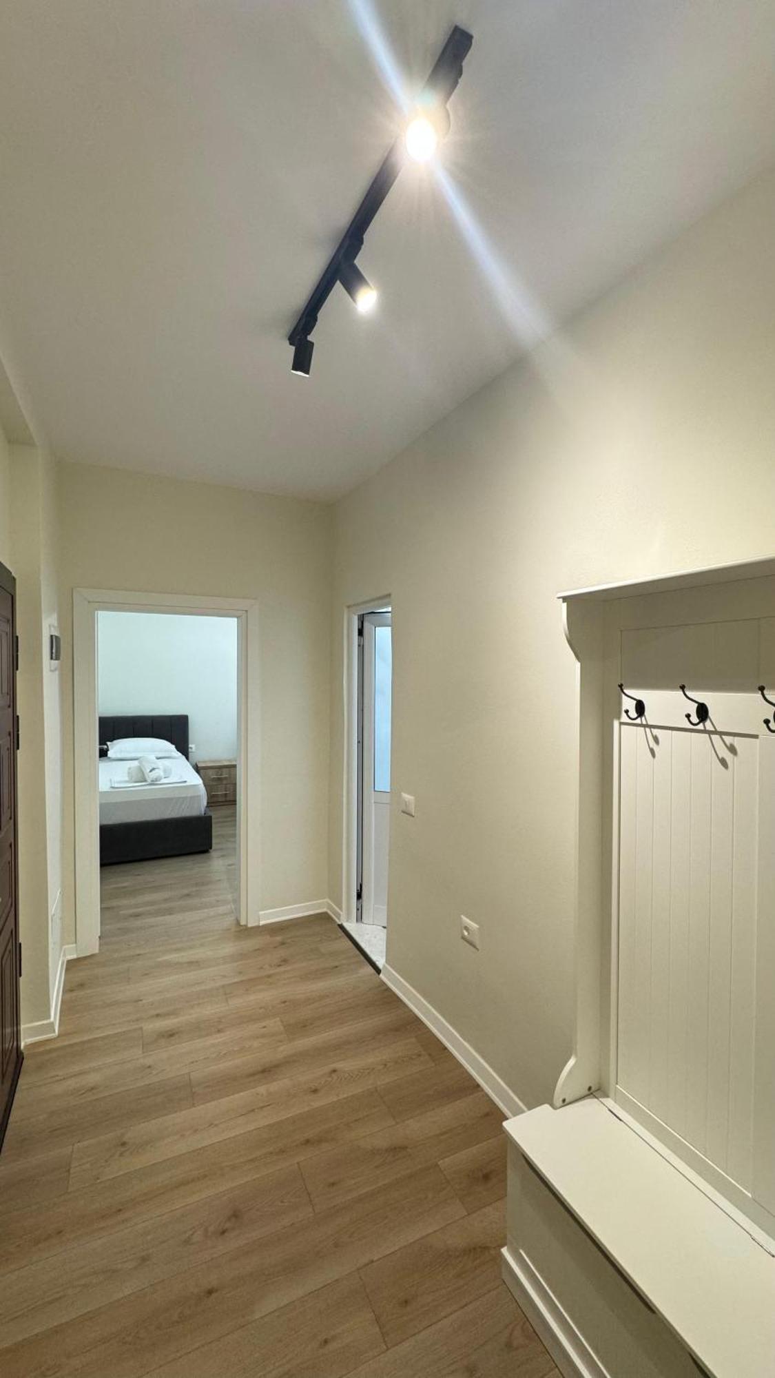 טיראנה Charming Comfort Apartment מראה חיצוני תמונה