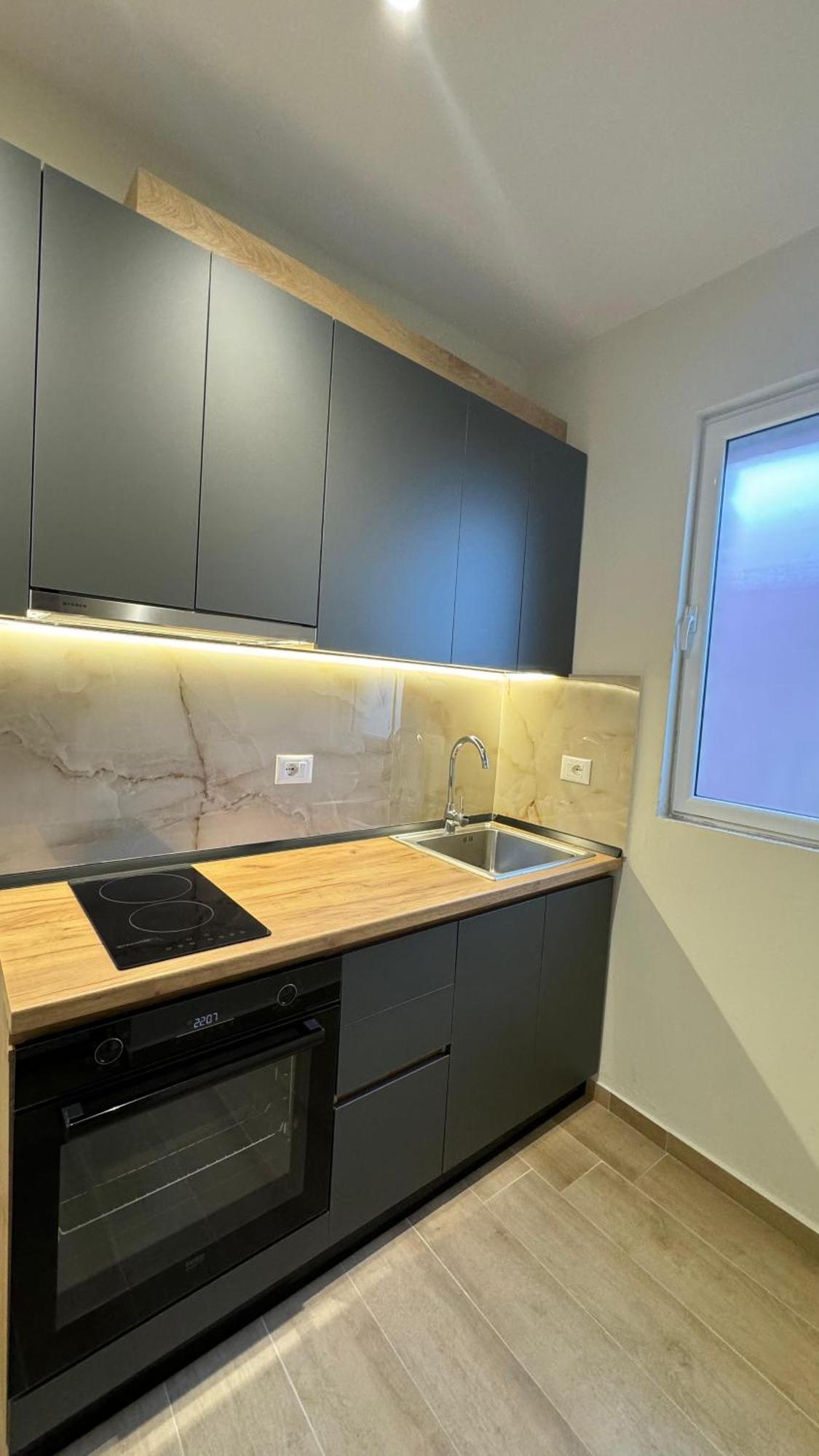 טיראנה Charming Comfort Apartment מראה חיצוני תמונה