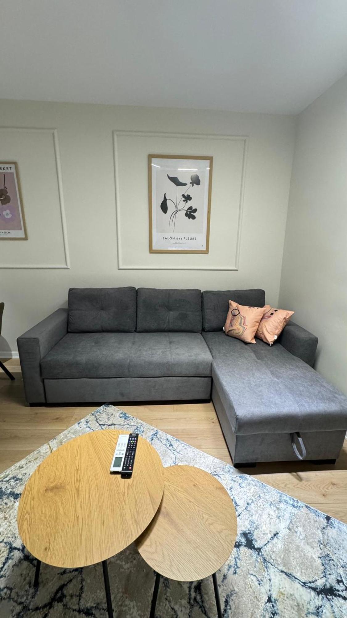 טיראנה Charming Comfort Apartment מראה חיצוני תמונה