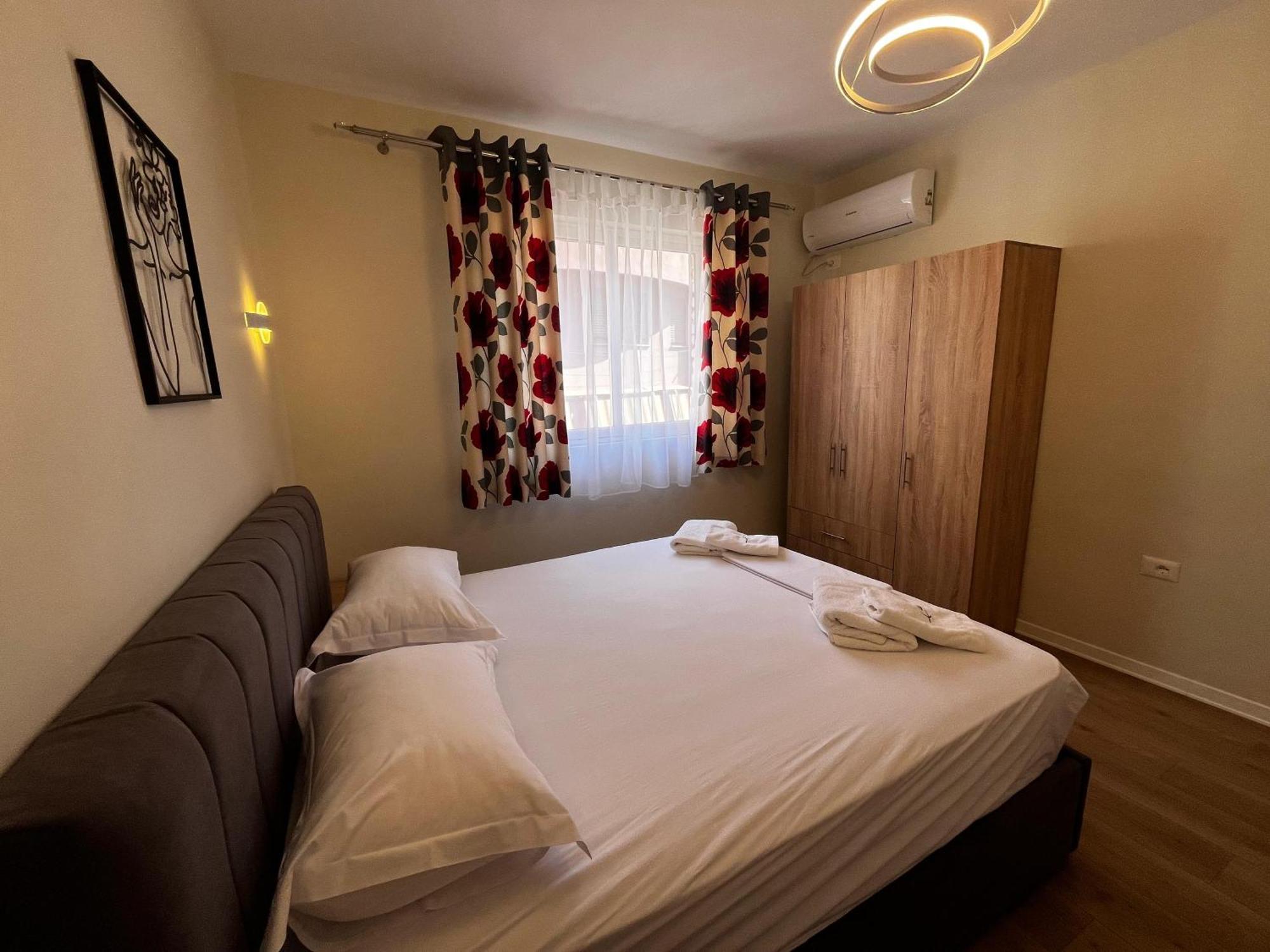 טיראנה Charming Comfort Apartment מראה חיצוני תמונה