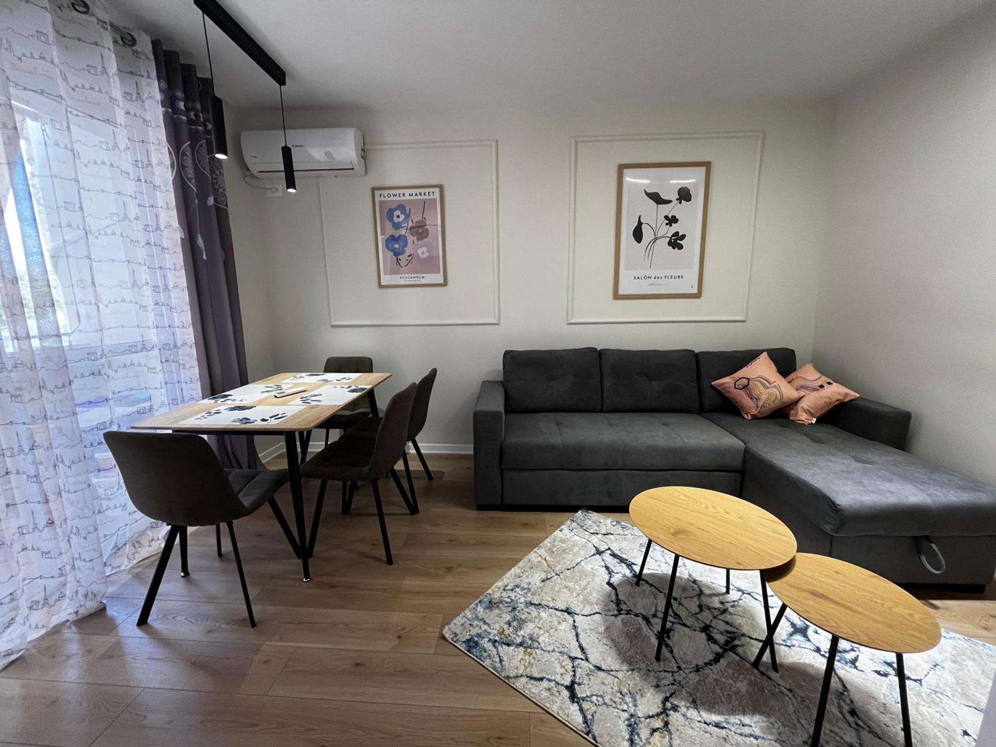 טיראנה Charming Comfort Apartment מראה חיצוני תמונה