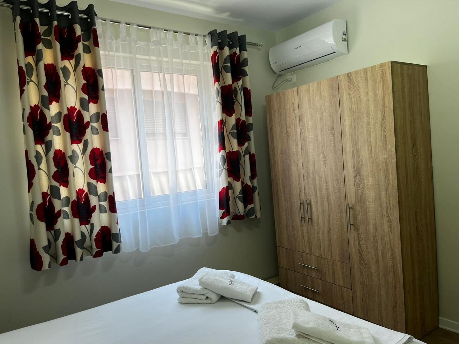 טיראנה Charming Comfort Apartment מראה חיצוני תמונה